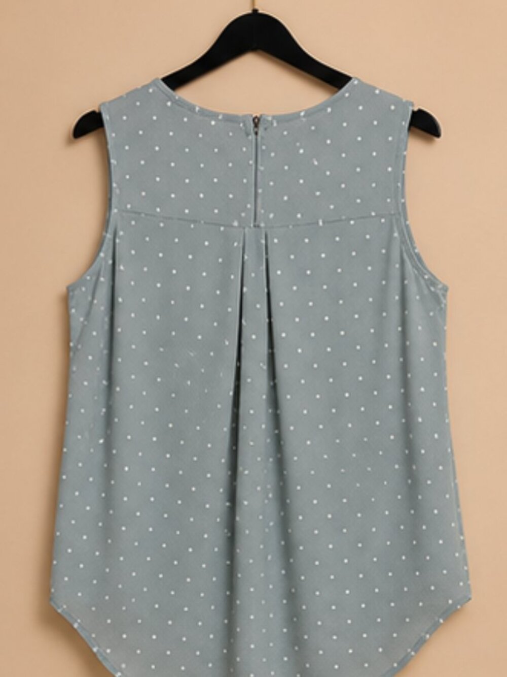 Maurices Blue Gray Polka Dot Sleeveless Blouse Size Large High Low Tank Top - Picture 2 of 5